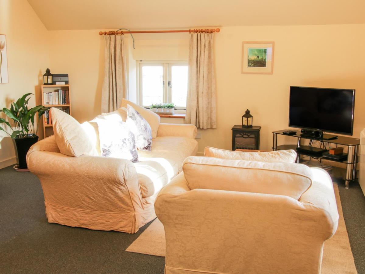 Stiperstones View Villa Shrewsbury Bagian luar foto